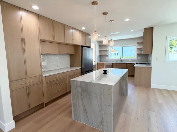 6156 Colbath Ave, Van Nuys, CA 91401