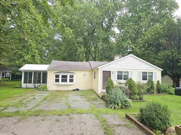 7203 Aspen Rd, Lexington, MI 48450