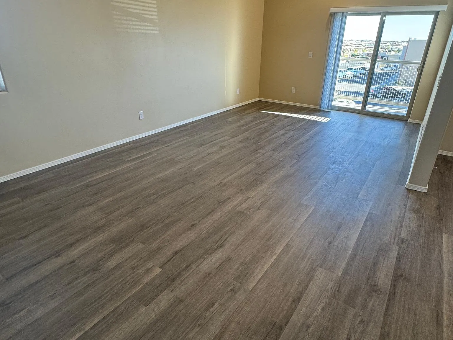 3 bed, 1428 sqft, $1,595 — Photo 3