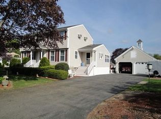 6 Kara Ln, Methuen, MA 01844