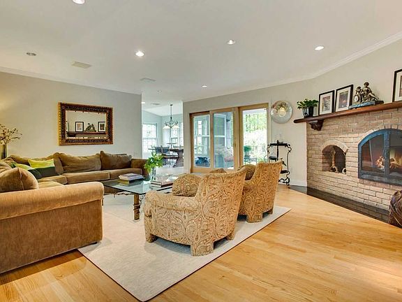 5th image of 15 Montrose Pl