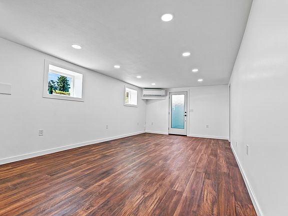 3rd image of 6810 N Westanna Ave #B