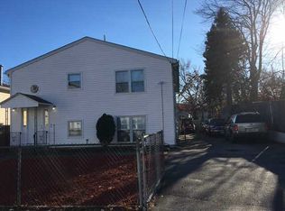 4 Octavia St, Providence, RI 02909