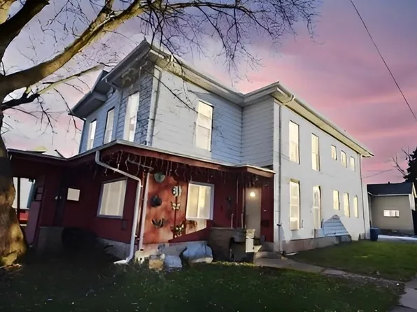 217 W Irving Ave, Oshkosh, WI 54901