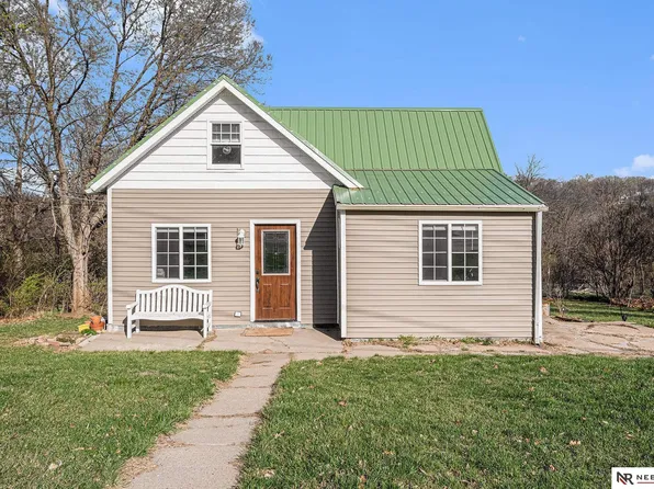 2117 Lincoln Ave, Plattsmouth, NE 68048