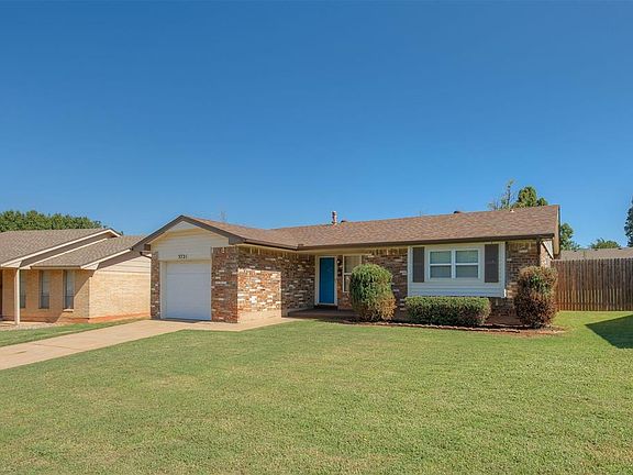 3rd image of 3721 Larkwood Dr
