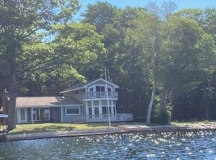 26 Indian Stone Rd, Phillipston, MA 01331