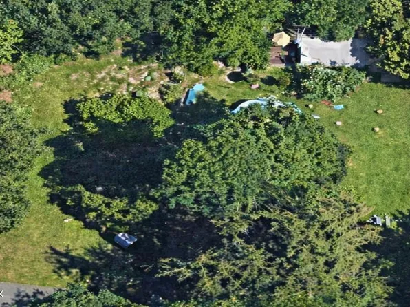 9 Walnut St, Cos Cob, CT 06807