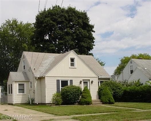 1st image of 1403 Roseland Ave