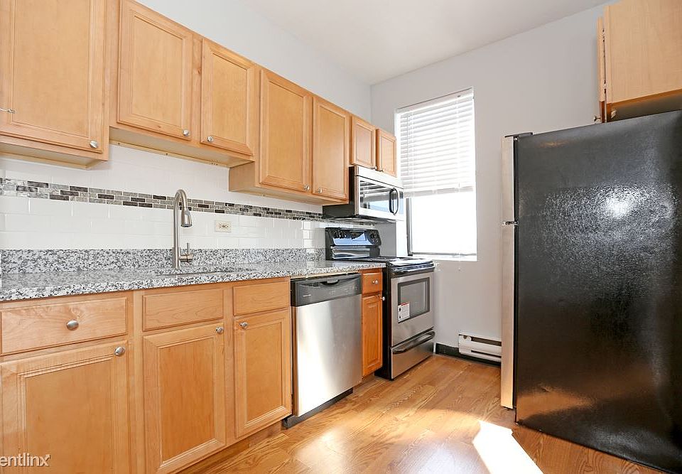 1st image of 3639 W Dickens Ave #3AA