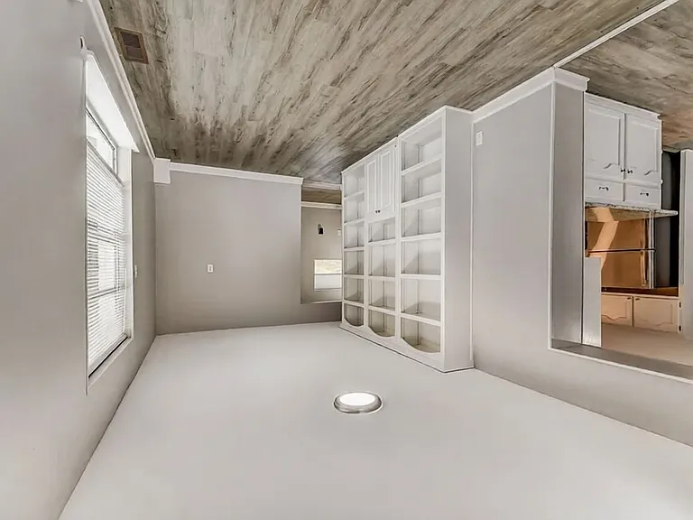 837 Gene Reed Rd — Photo 3
