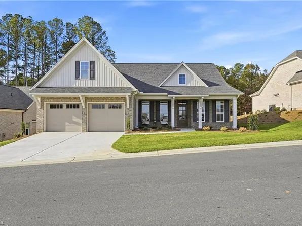 270 Olde Lantern Dr, Winston Salem, NC 27107