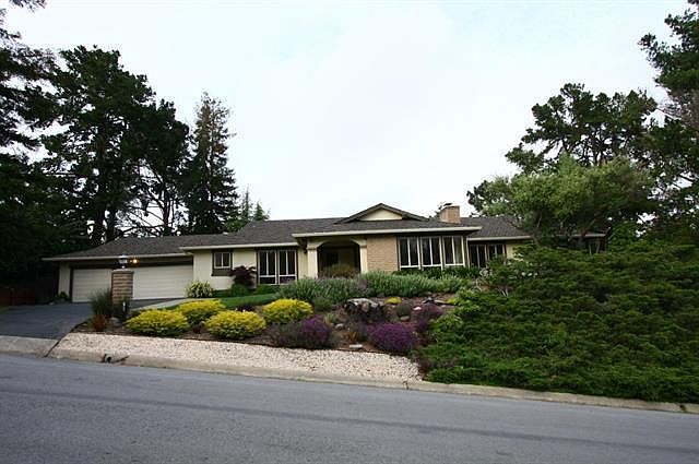 1st image of 1045 Bridle Way