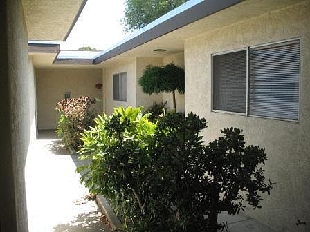 1st image of 2701 Lincoln Ln APT 2
