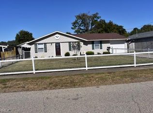 1804 Elizabeth St, Belpre, OH 45714