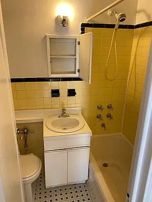 Rented by Sandra Greer Real Estate | media 9