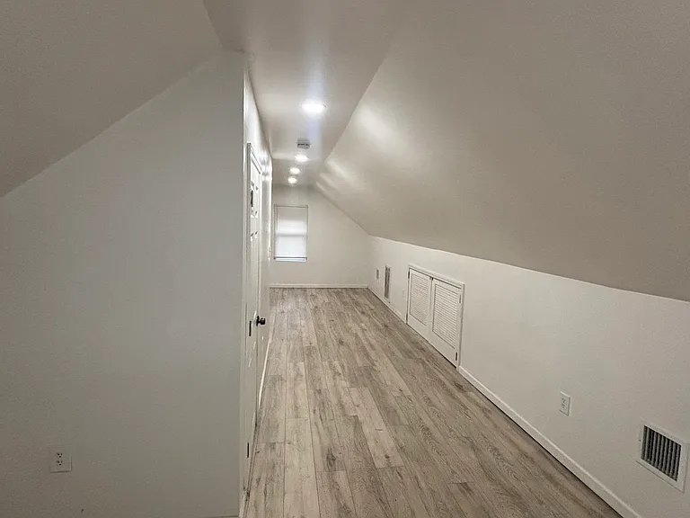 34 W Emerson Ave #2 — Photo 14