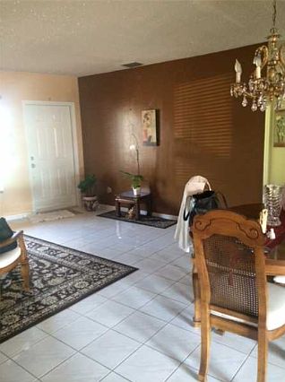 3rd image of 6240 NW 112th Ter