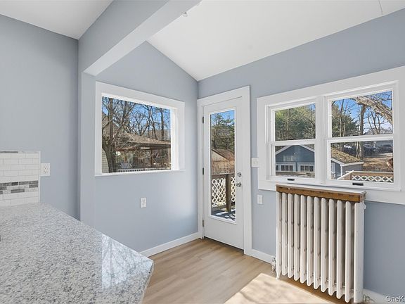 3rd image of 110 Innis Avenue