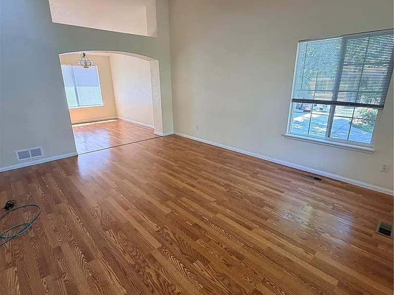10593 Madison St — Photo 5