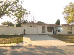 9735 Sandstone Ln, Port Richey, FL 34668