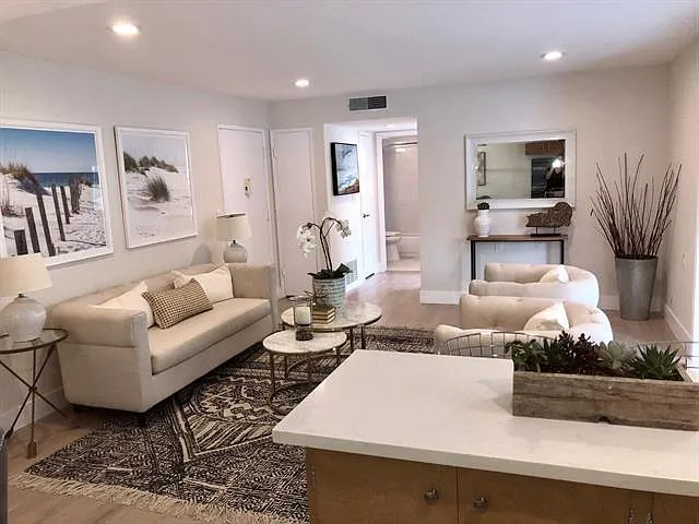 14225 Lora Dr #21 — Photo 2