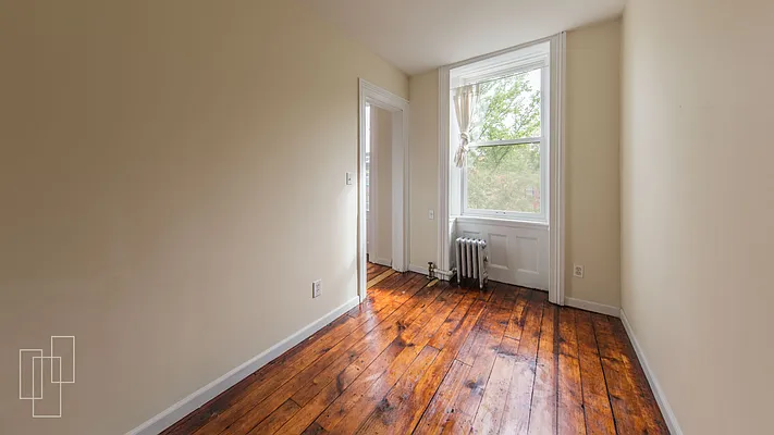 Rented by Garfield Realty  | media 12