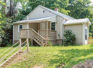 1712 Harding Ave, Waynesboro, VA 22980