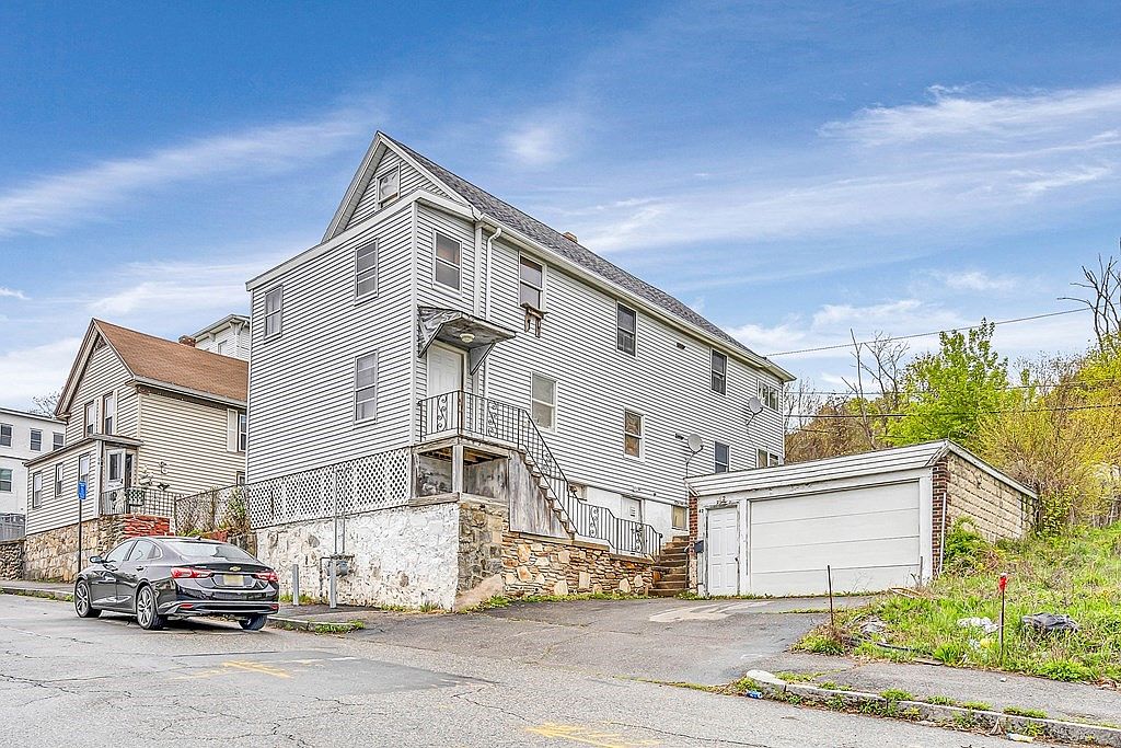 62 Wall St, Worcester, MA 01604 Zillow