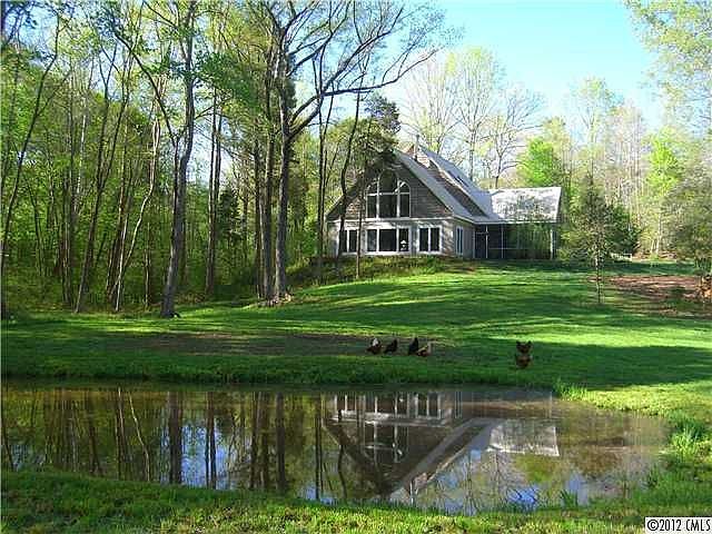 Home for Sale in Waxhaw, North Carolina $348,700