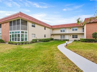 33 Pine Arbor Ln APT 102, Vero Beach, FL 32962