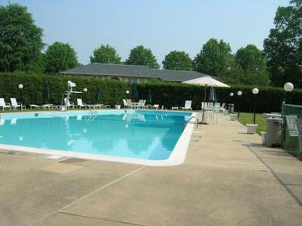 100 Seevue Ct UNIT B