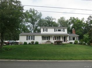 8 Deer Meadow Dr, West Nyack, NY 10994