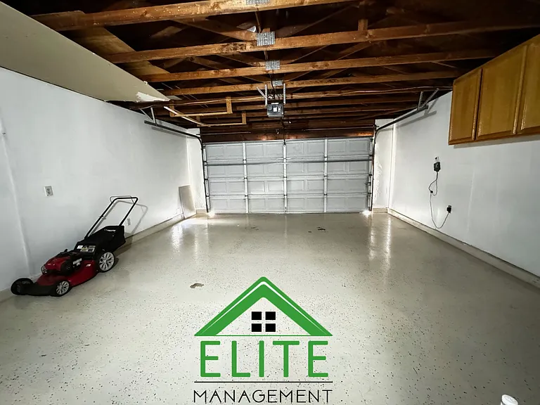 2617 Millcreek Dr — Photo 17