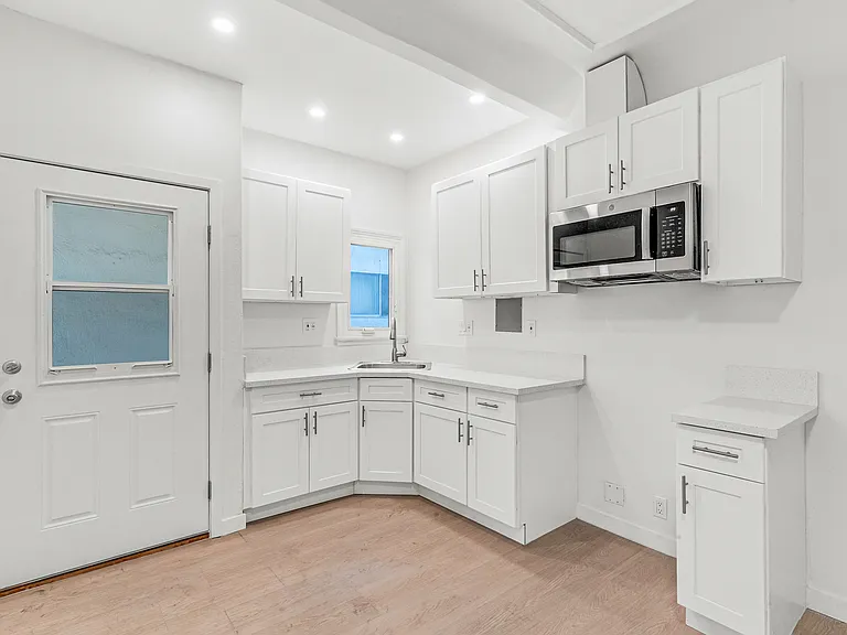 1144 S Wooster St #1 — Photo 3