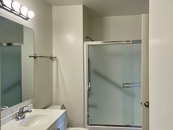 3rd image of 5705 Via Monte Dr APT 4