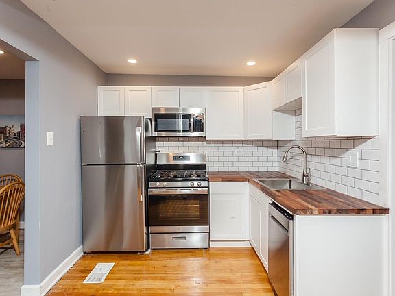 4th image of 3445 N Bell Ave #1