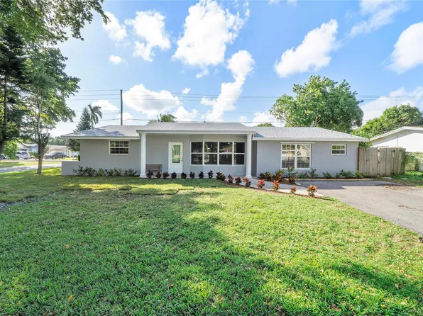4300 NW 3rd Court, Plantation, FL 33317