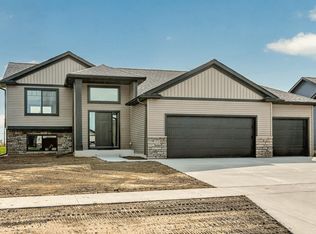 1826 4th St NE, Byron, MN 55920