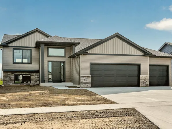 1826 4th St NE, Byron, MN 55920