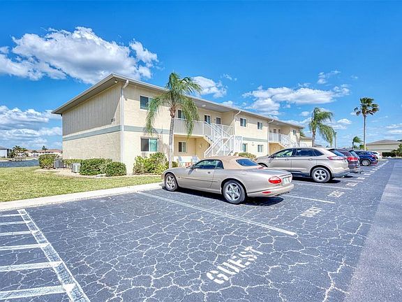 3rd image of 12538 SW Kingsway Cir APT 1203