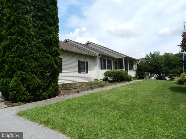 624 Diehl Rd, Mechanicsburg, PA 17055