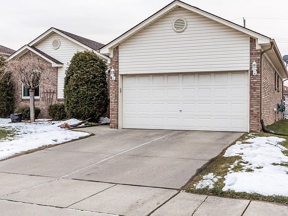 3rd image of 2072 Brinston Ave