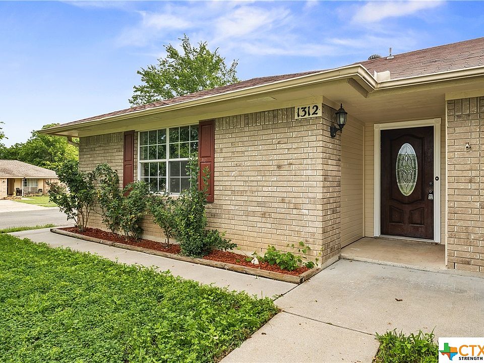 1st image of 1312 Elke Cir
