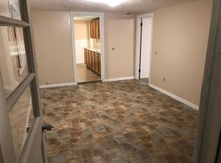 142 Lakeview Ave FLOOR 2, Ludlow, MA 01056