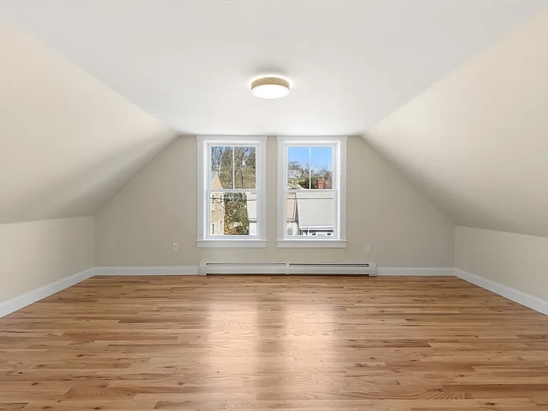 20 Beacon St #2 — Photo 21