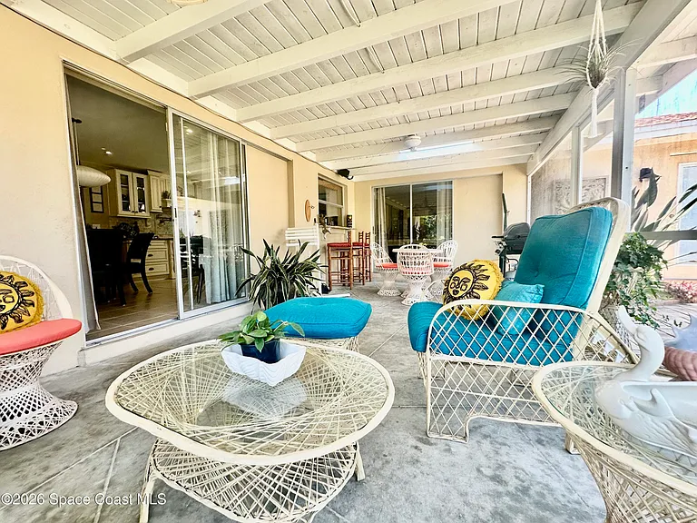 410 Surf Rd — Photo 24