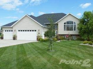 2209 17th Ave SE, Aberdeen, SD 57401