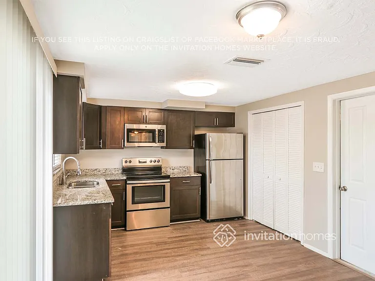 5131 Janice Ln — Photo 8