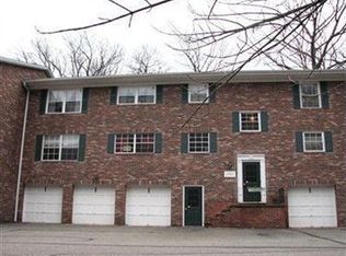 6950 Carriage Hill APT 102, Brecksville, OH 44141